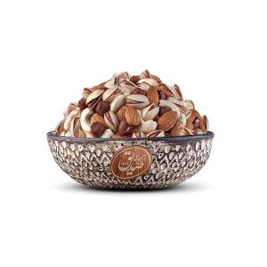 Four raw nuts with hazelnutsT آجیل چهار مغز فندقی خام