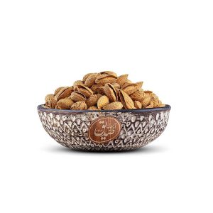 Roasted paper skin azar almond، بادام پوست کاغذی آذر بوداده