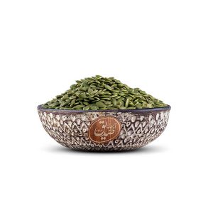 Raw pumpkin seeds، کدو مغز خام یا مغز تخم کدو خام